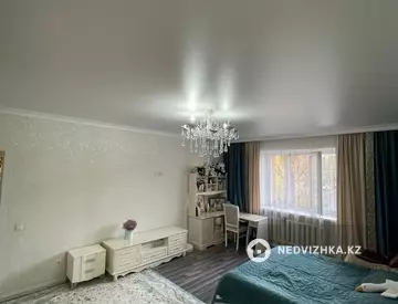 3-комнатная квартира, этаж 1 из 5, 111 м²