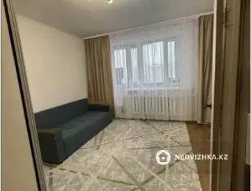 1-комнатная квартира, этаж 4 из 12, 42 м²
