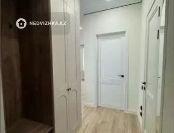 2-комнатная квартира, этаж 3 из 12, 45 м²