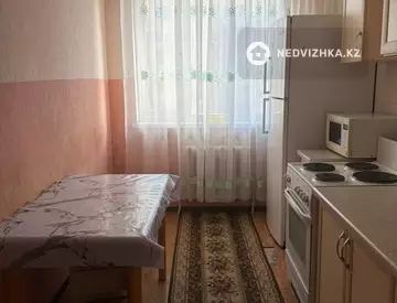 2-комнатная квартира, этаж 13 из 18, 60 м²