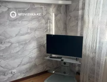 2-комнатная квартира, этаж 13 из 18, 60 м²