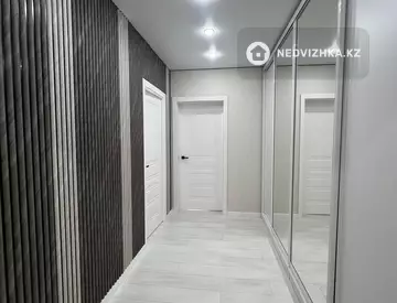 2-комнатная квартира, этаж 2 из 17, 60 м²