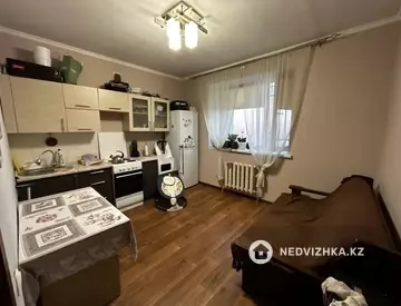 1-комнатная квартира, этаж 9 из 14, 42 м²