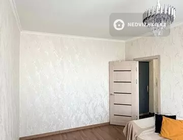 1-комнатная квартира, этаж 9 из 9, 33 м²
