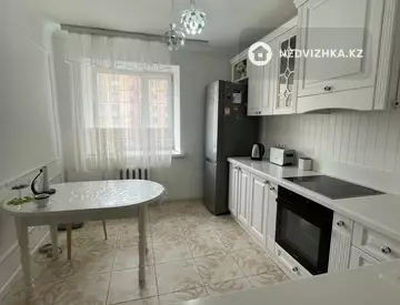 3-комнатная квартира, этаж 4 из 13, 75 м²