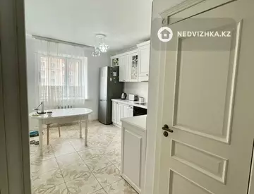 3-комнатная квартира, этаж 4 из 13, 75 м²