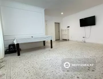 3-комнатная квартира, этаж 4 из 13, 75 м²