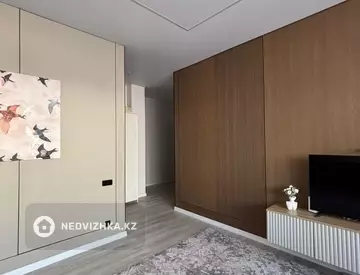 3-комнатная квартира, этаж 5 из 8, 82 м²