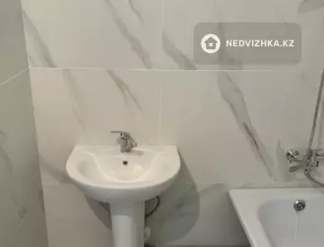 1-комнатная квартира, этаж 6 из 24, 36 м²