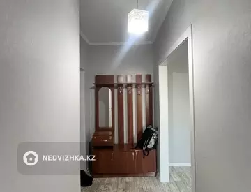 1-комнатная квартира, этаж 8 из 9, 40 м²