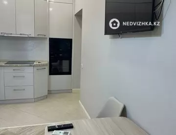 2-комнатная квартира, этаж 3 из 9, 35 м²