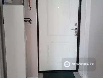 1-комнатная квартира, этаж 4 из 5, 34 м²