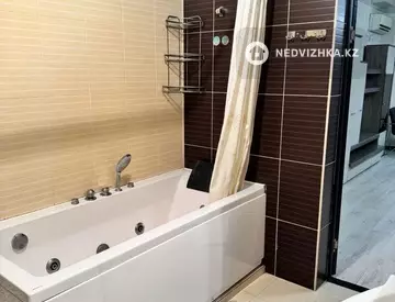 2-комнатная квартира, этаж 18 из 19, 63 м²