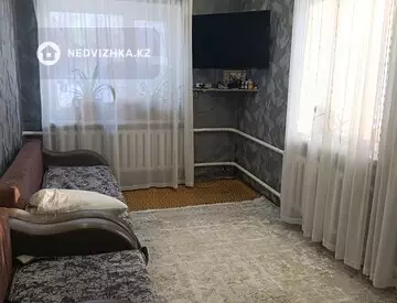 3-комнатная часть дома, 10 соток, 51 м²