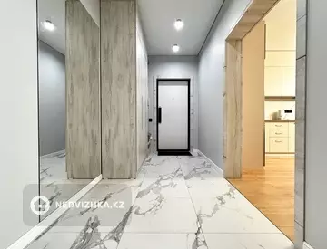 3-комнатная квартира, этаж 12 из 13, 82 м²