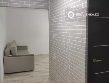 2-комнатная квартира, этаж 2 из 5, 43 м²