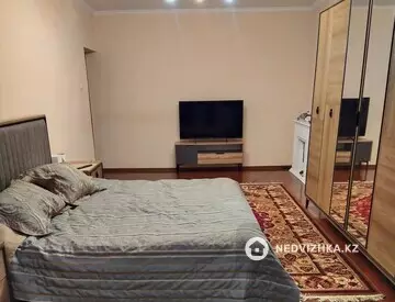 3-комнатная квартира, этаж 2 из 3, 83 м²