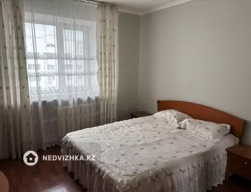 3-комнатная квартира, этаж 8 из 10, 92 м²