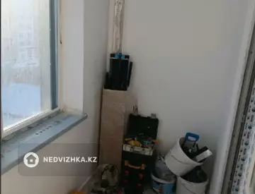 2-комнатная квартира, этаж 4 из 8, 42 м²