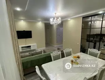 3-комнатная квартира, этаж 22 из 25, 83 м²