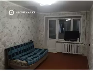 1-комнатная квартира, этаж 3 из 5, 30 м²