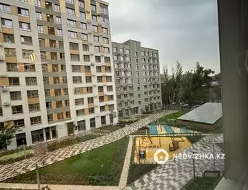 2-комнатная квартира, этаж 4 из 12, 51 м²
