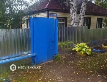 4-комнатный дом, 50 соток, 60 м²