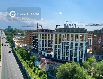 5-комнатная квартира, этаж 5 из 7, 184 м²