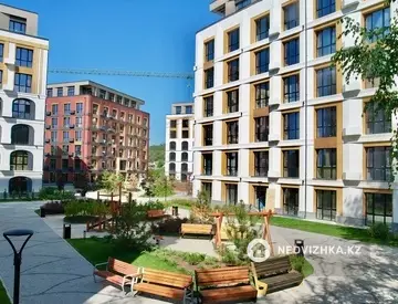5-комнатная квартира, этаж 5 из 7, 184 м²