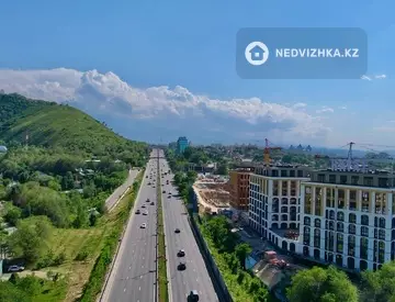 5-комнатная квартира, этаж 5 из 7, 184 м²