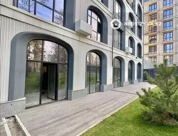 4-комнатная квартира, этаж 1 из 7, 130 м²
