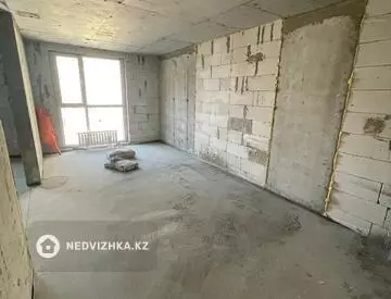 3-комнатная квартира, этаж 4 из 16, 76 м²