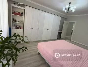 3-комнатная квартира, этаж 9 из 15, 92 м²