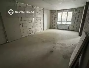 2-комнатная квартира, этаж 2 из 14, 60 м²