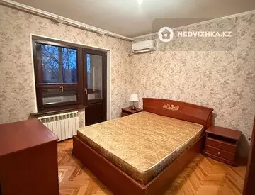 2-комнатная квартира, этаж 3 из 5, 60 м², На длительный срок