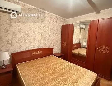 2-комнатная квартира, этаж 3 из 5, 60 м², На длительный срок