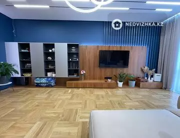 3-комнатная квартира, этаж 2 из 12, 118 м²