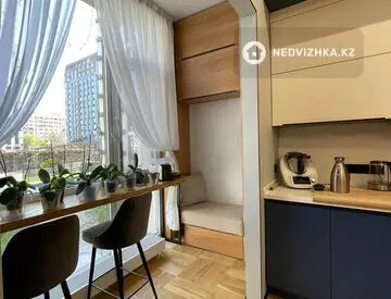 3-комнатная квартира, этаж 2 из 12, 118 м²