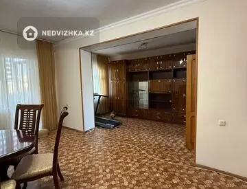 4-комнатная квартира, этаж 5 из 5, 81 м²