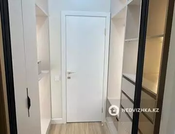 3-комнатная квартира, этаж 9 из 12, 80 м²