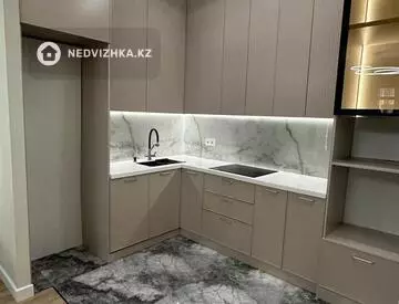 3-комнатная квартира, этаж 9 из 12, 80 м²