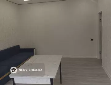 2-комнатная квартира, этаж 2 из 3, 60 м², На длительный срок