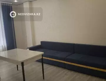 2-комнатная квартира, этаж 2 из 3, 60 м², На длительный срок