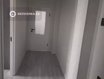 2-комнатная квартира, этаж 2 из 3, 60 м², На длительный срок