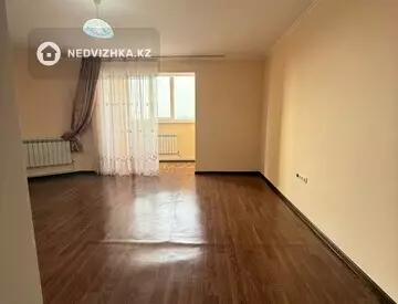 2-комнатная квартира, этаж 5 из 5, 60 м², На длительный срок