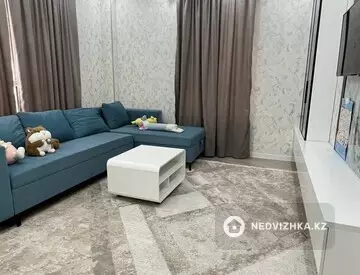 2-комнатная квартира, этаж 4 из 9, 60 м², На длительный срок