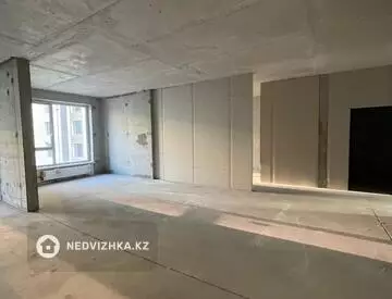 3-комнатная квартира, этаж 8 из 16, 122 м²