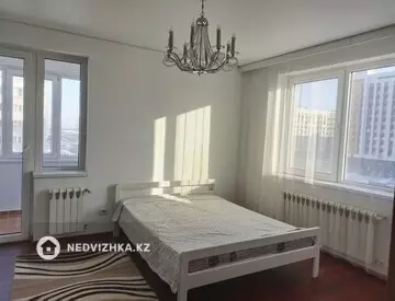 3-комнатная квартира, этаж 5 из 7, 88 м², На длительный срок