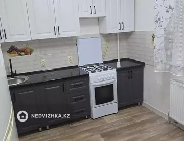 1-комнатная квартира, этаж 1 из 6, 45 м², На длительный срок