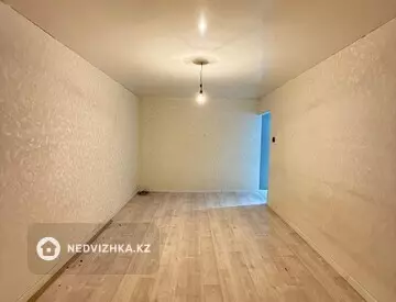 2-комнатная квартира, этаж 3 из 5, 45 м², На длительный срок